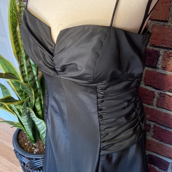 Betsy & Adam Long Silky Black Formal Prom Bridesmaid Gown with Crinoline 10 - Picture 4 of 15